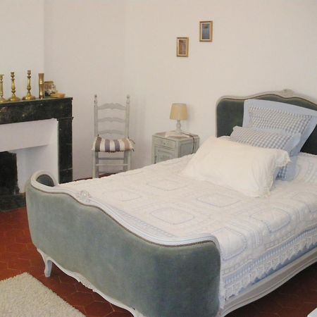 Le Presbytere Bed & Breakfast Rivesaltes Cameră foto